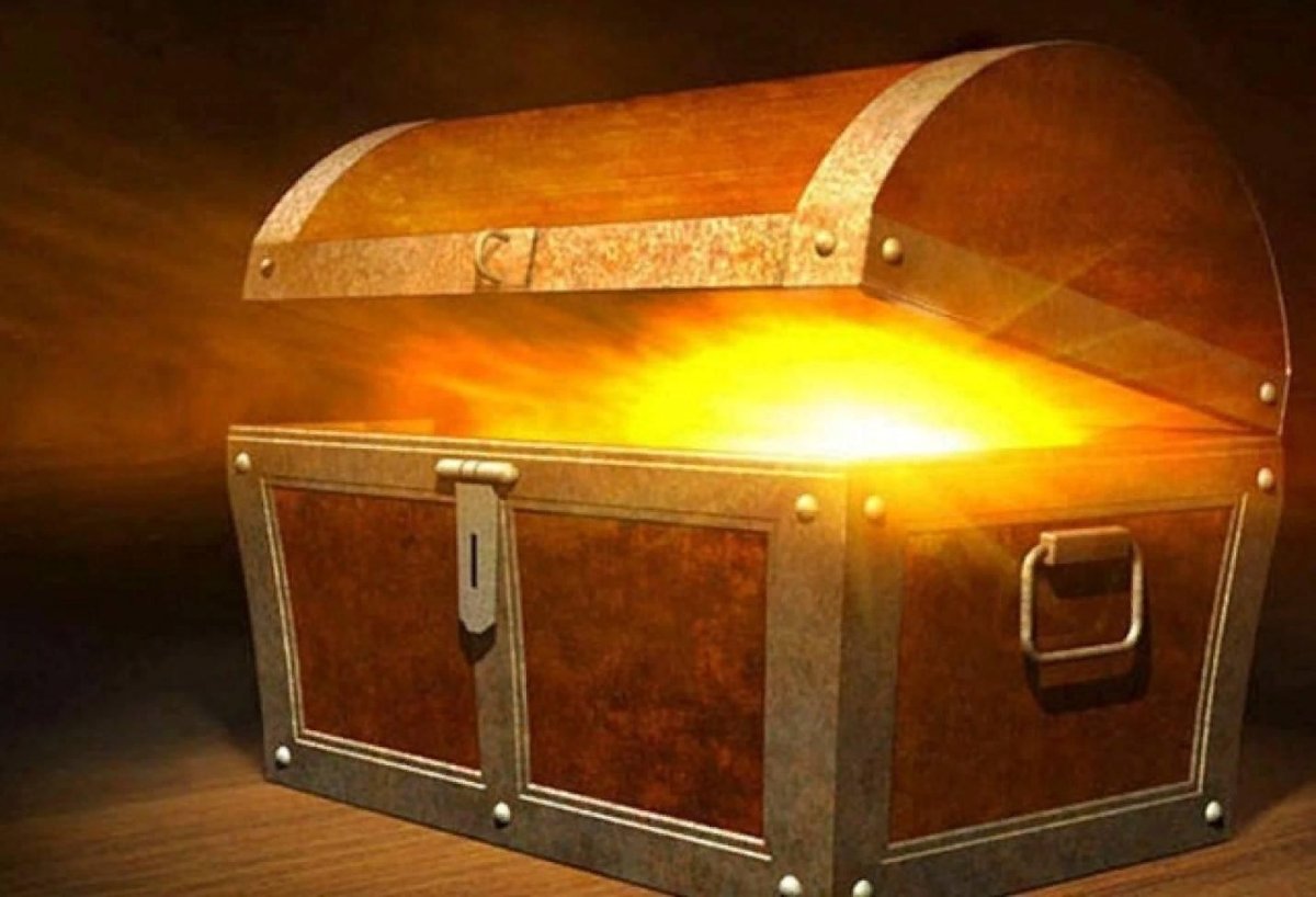 Открытый сундук