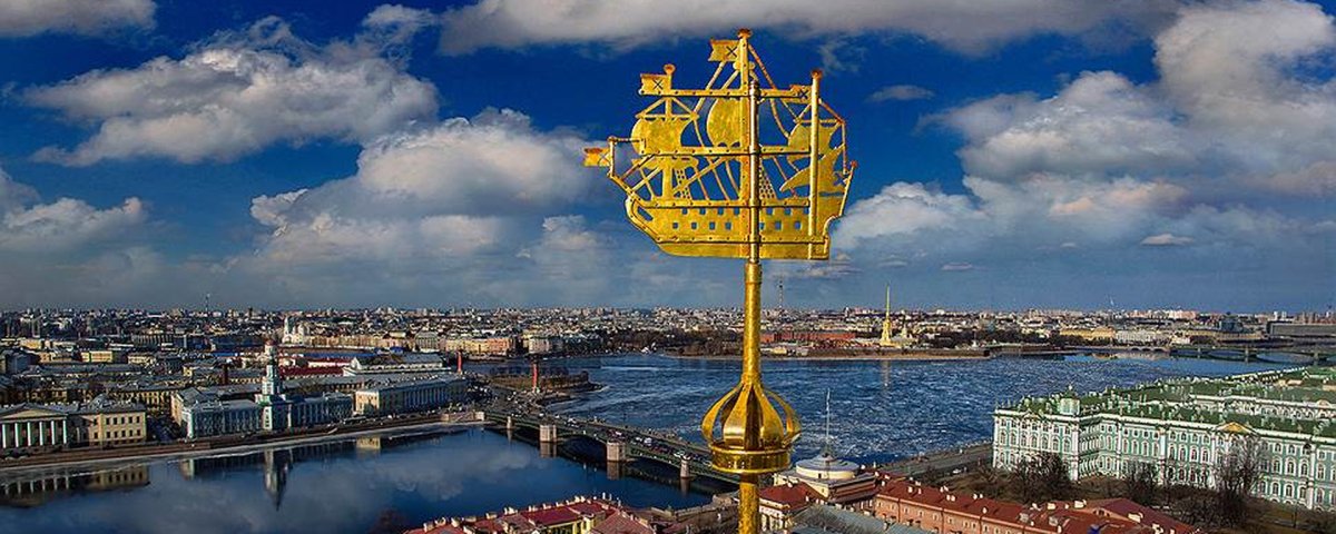 Шпиль Адмиралтейства в Санкт-Петербурге