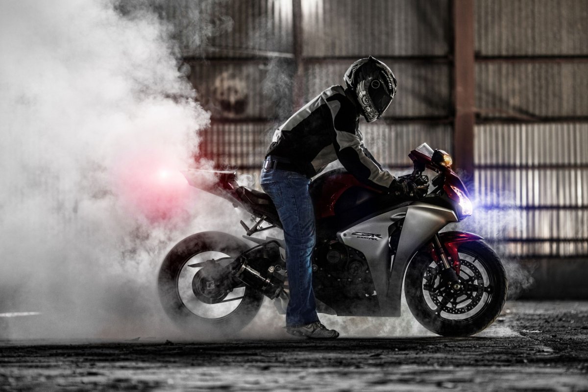 Кристофер Комсток Marshmello без маски