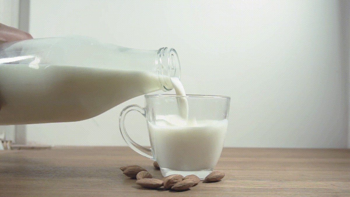 Стакан молока