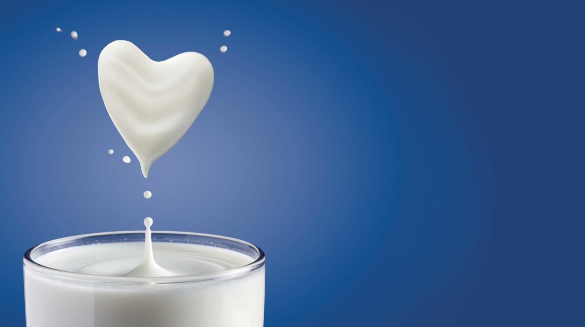 Молоко красиво