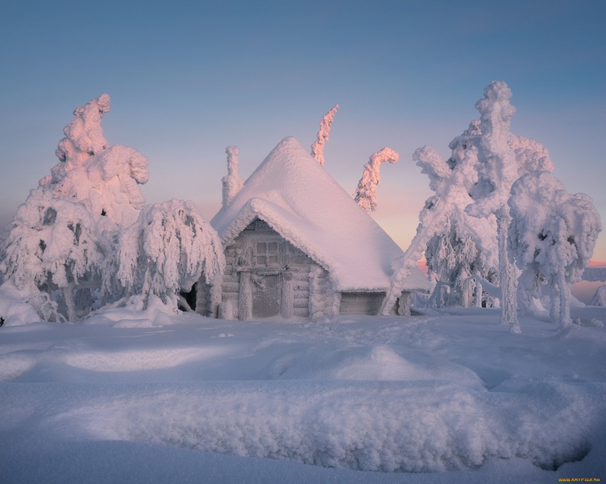 Новогодний сказочный детский домик