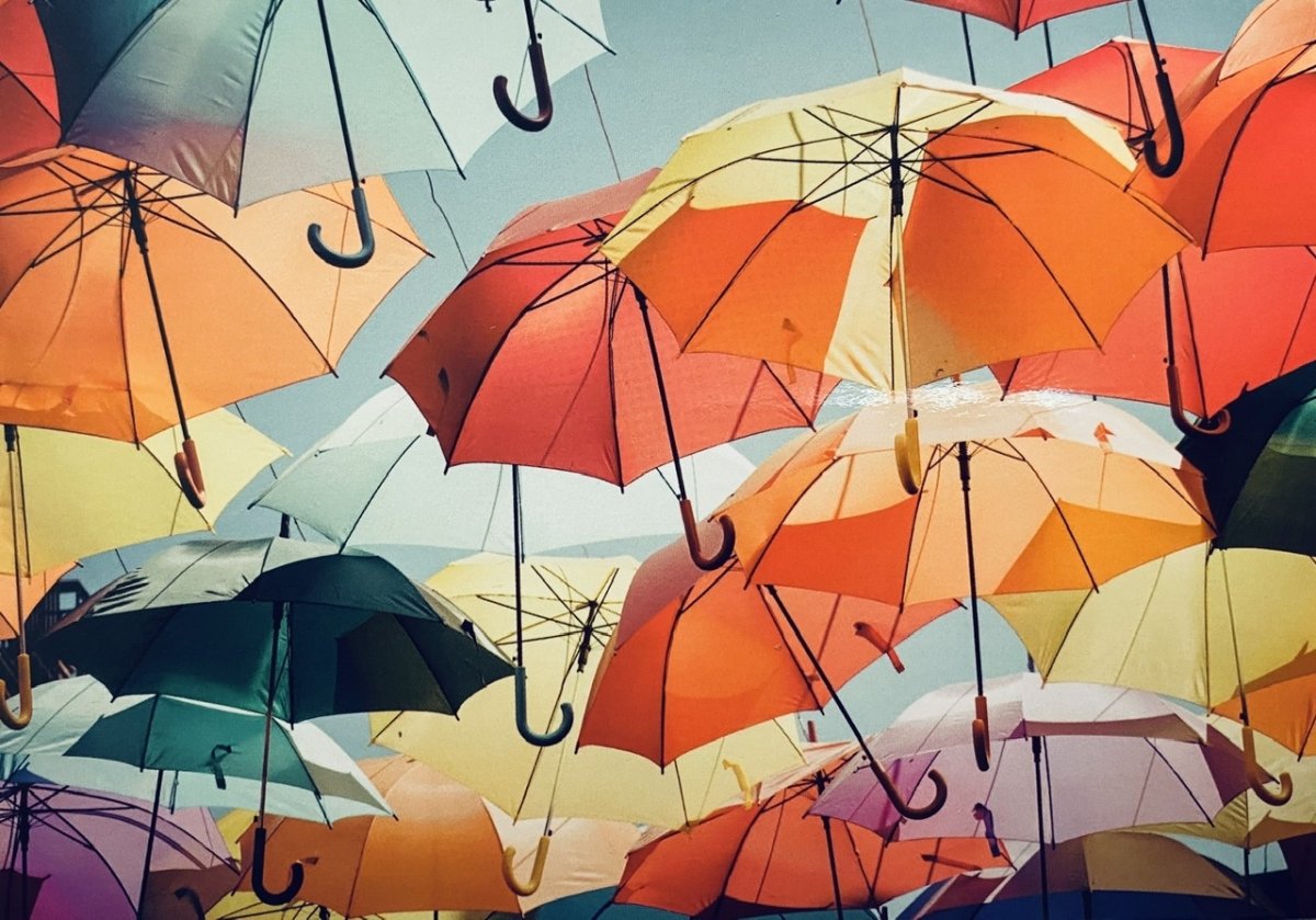 Женщина с зонтом