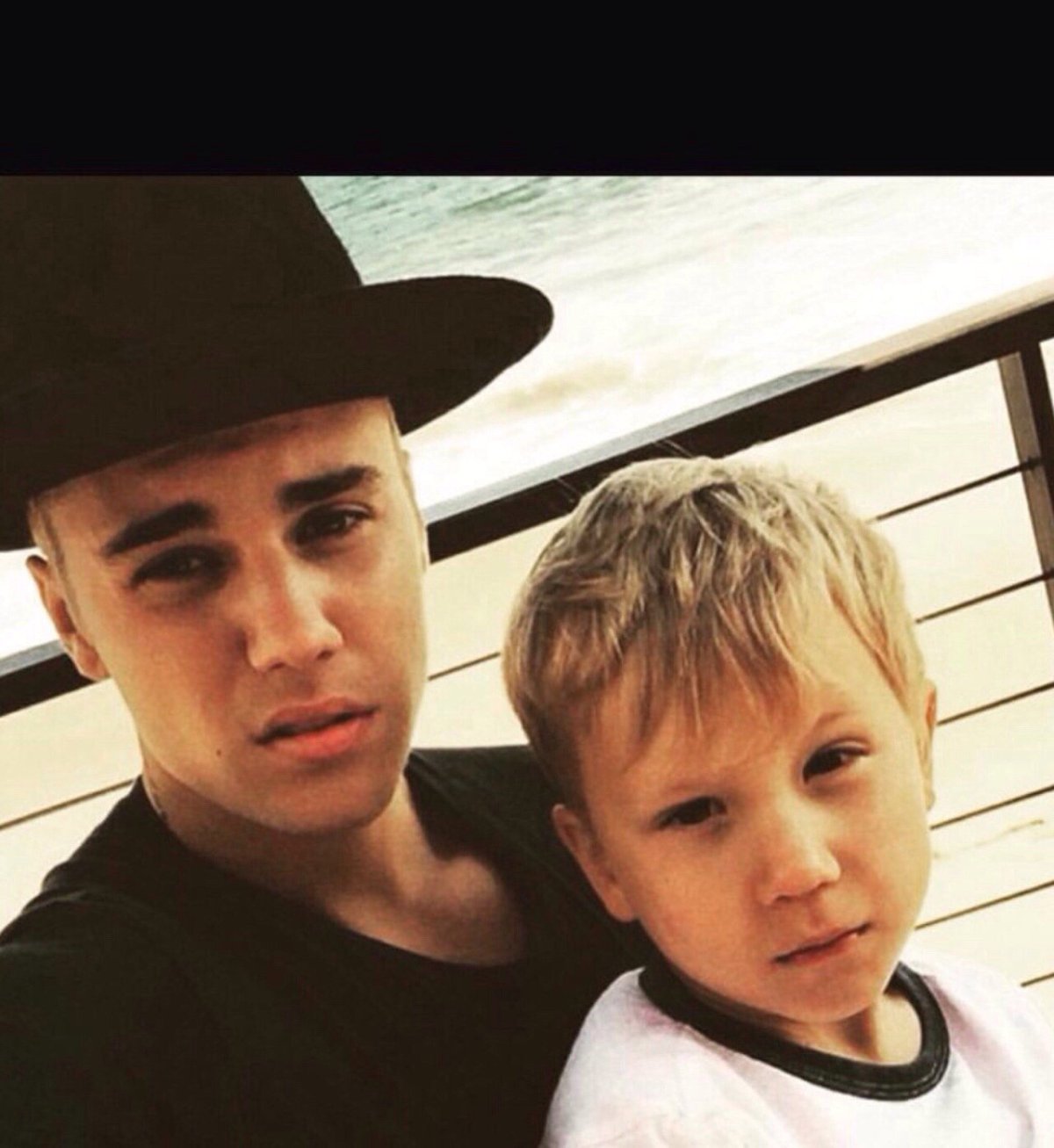 Младший брат Джастина Бибера