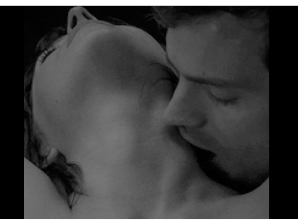 Поцелуй в шею