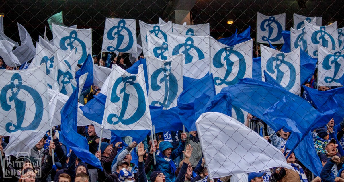 Локомотив 2004 хоккей против Динамо 2007 11.12.22