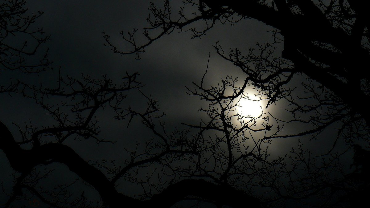 Мрачный фон