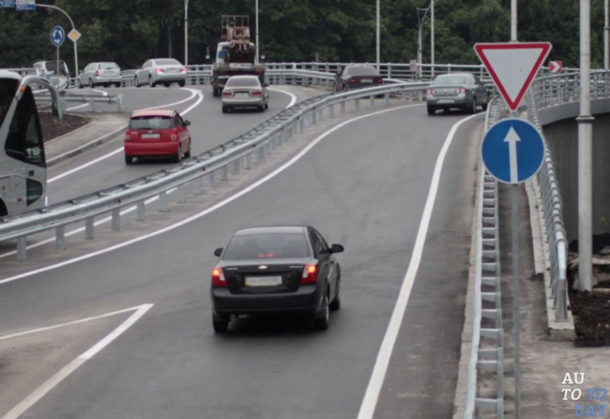 Автодорога на прозрачном фоне