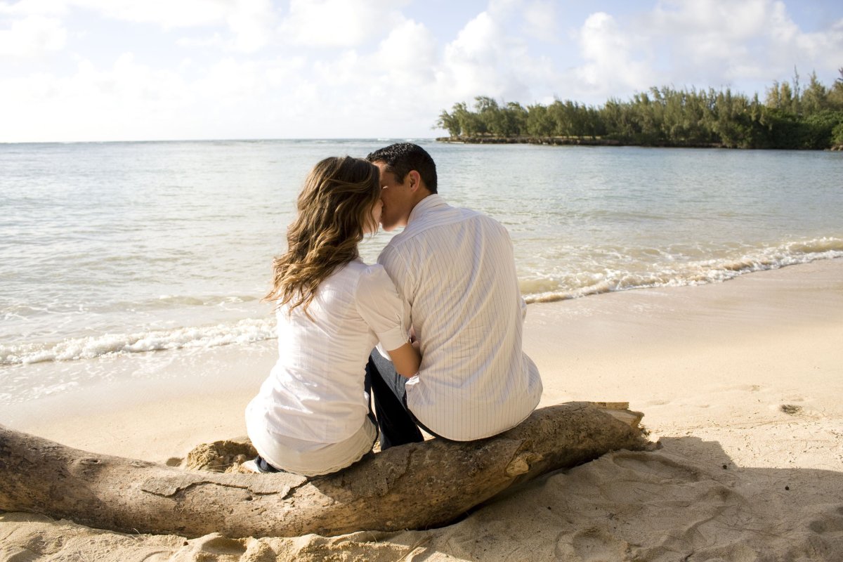 Счастливые мужчина и женщина