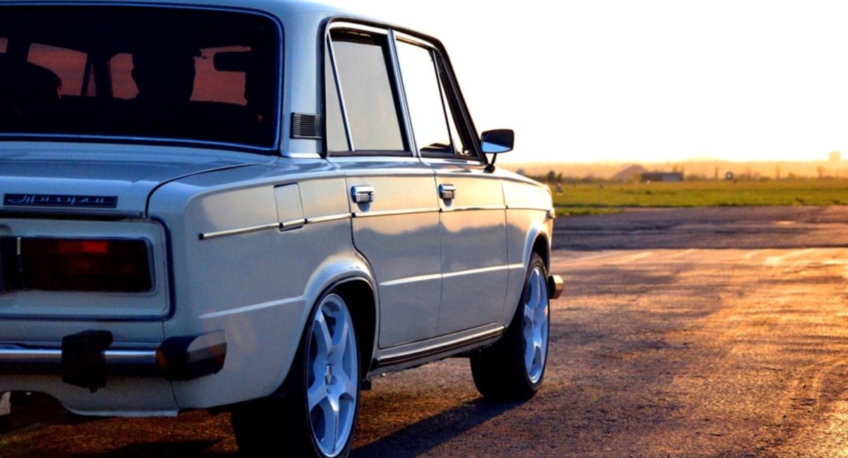 Тюнинговая ВАЗ 2106