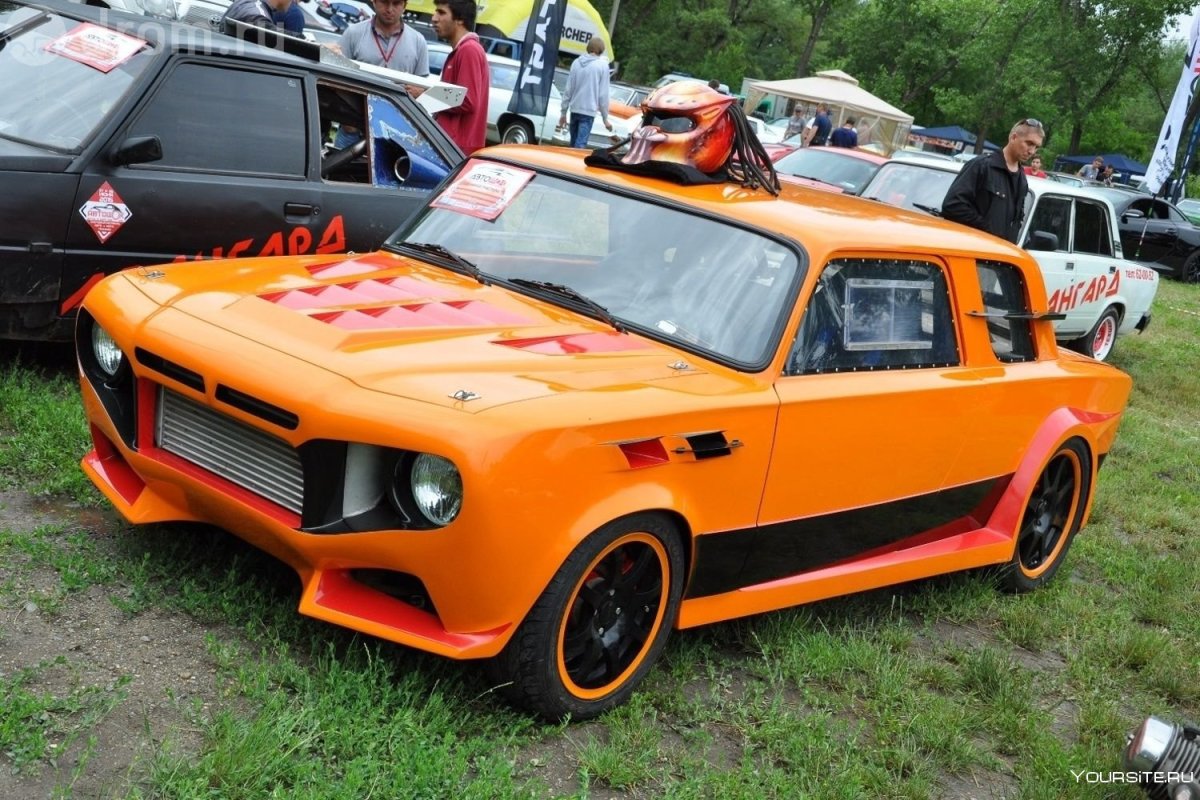 Тюнингованный ВАЗ 2105