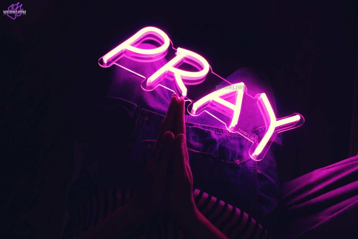 Неоновые надписи