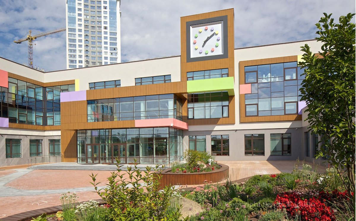 Новопечерская школа Киев