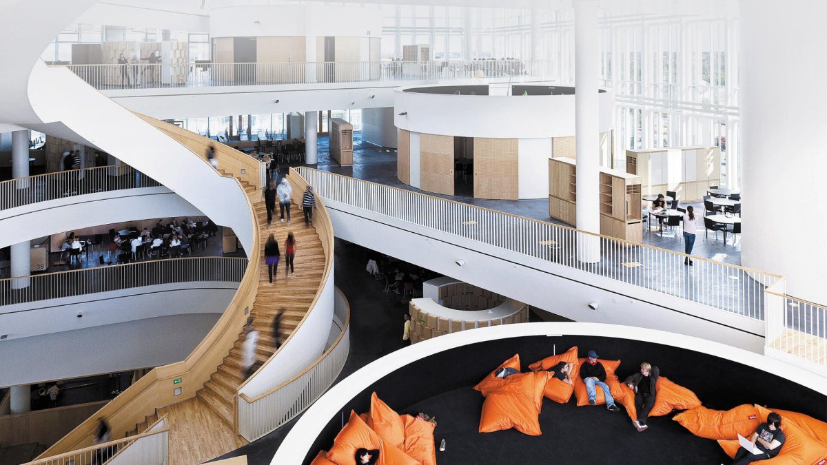 Гимназия Ørestad, Дания