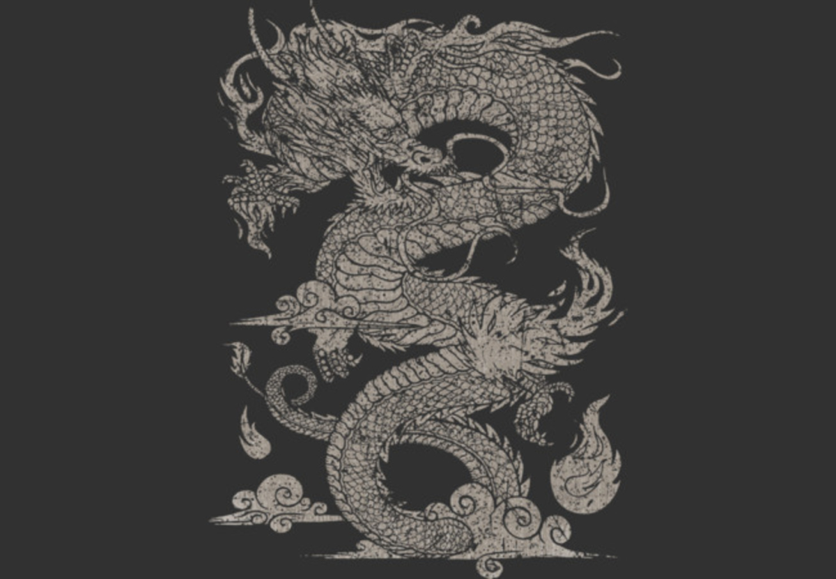 Китайский дракон на черном фоне