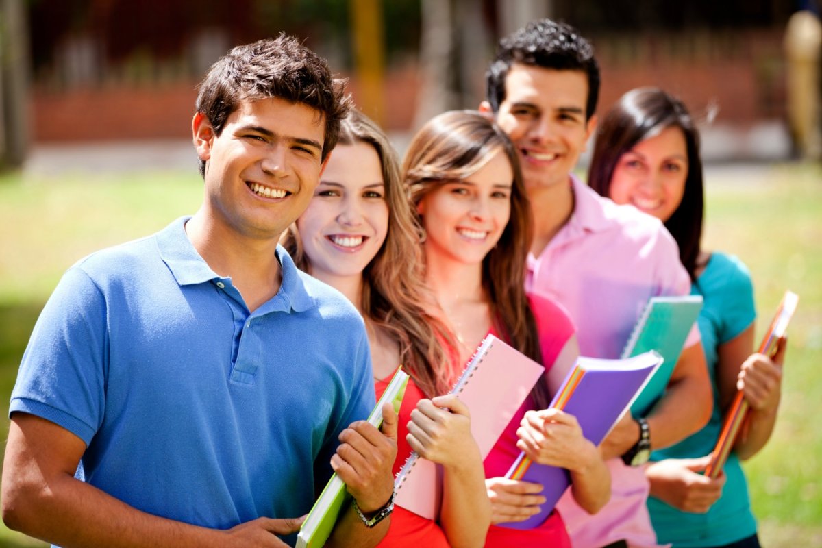 Красивый студент