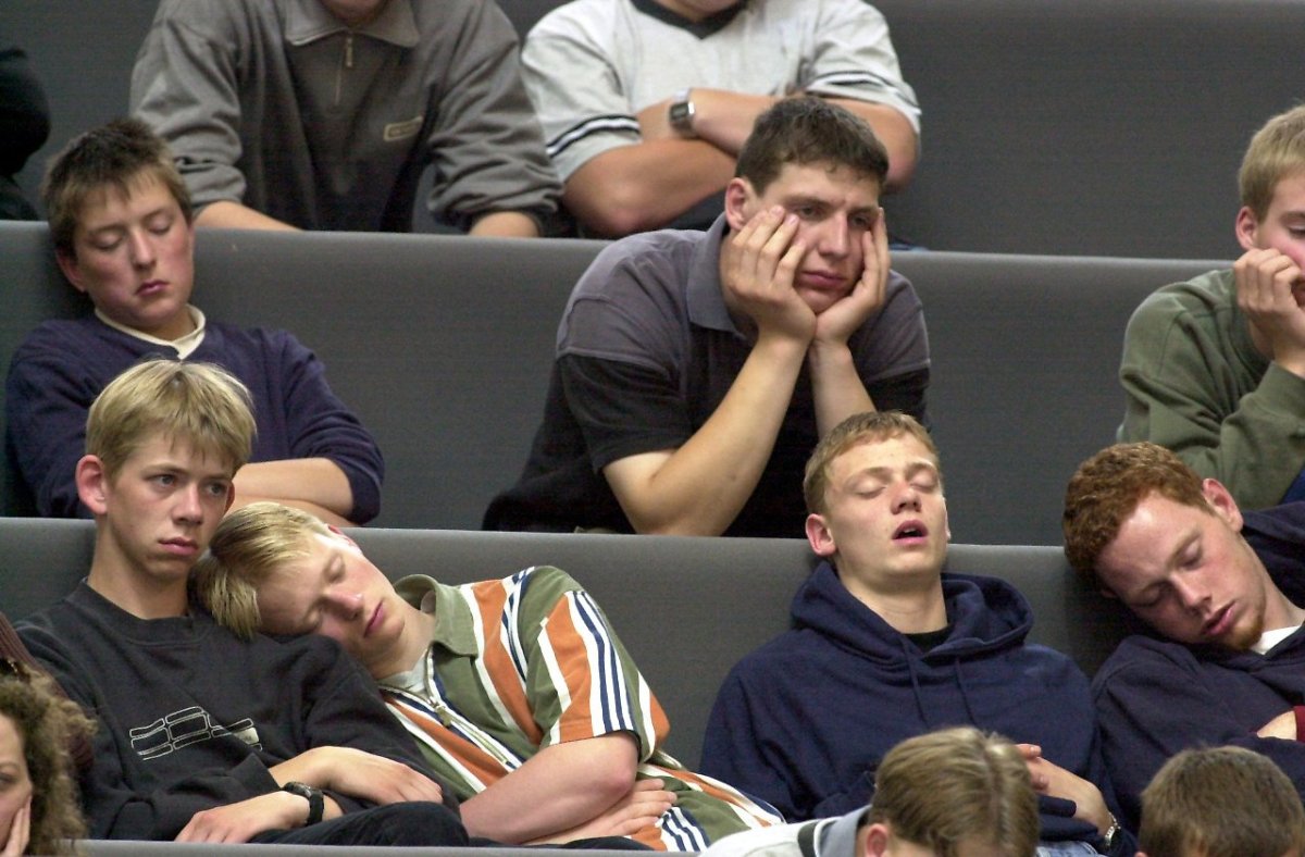 Спит на лекции