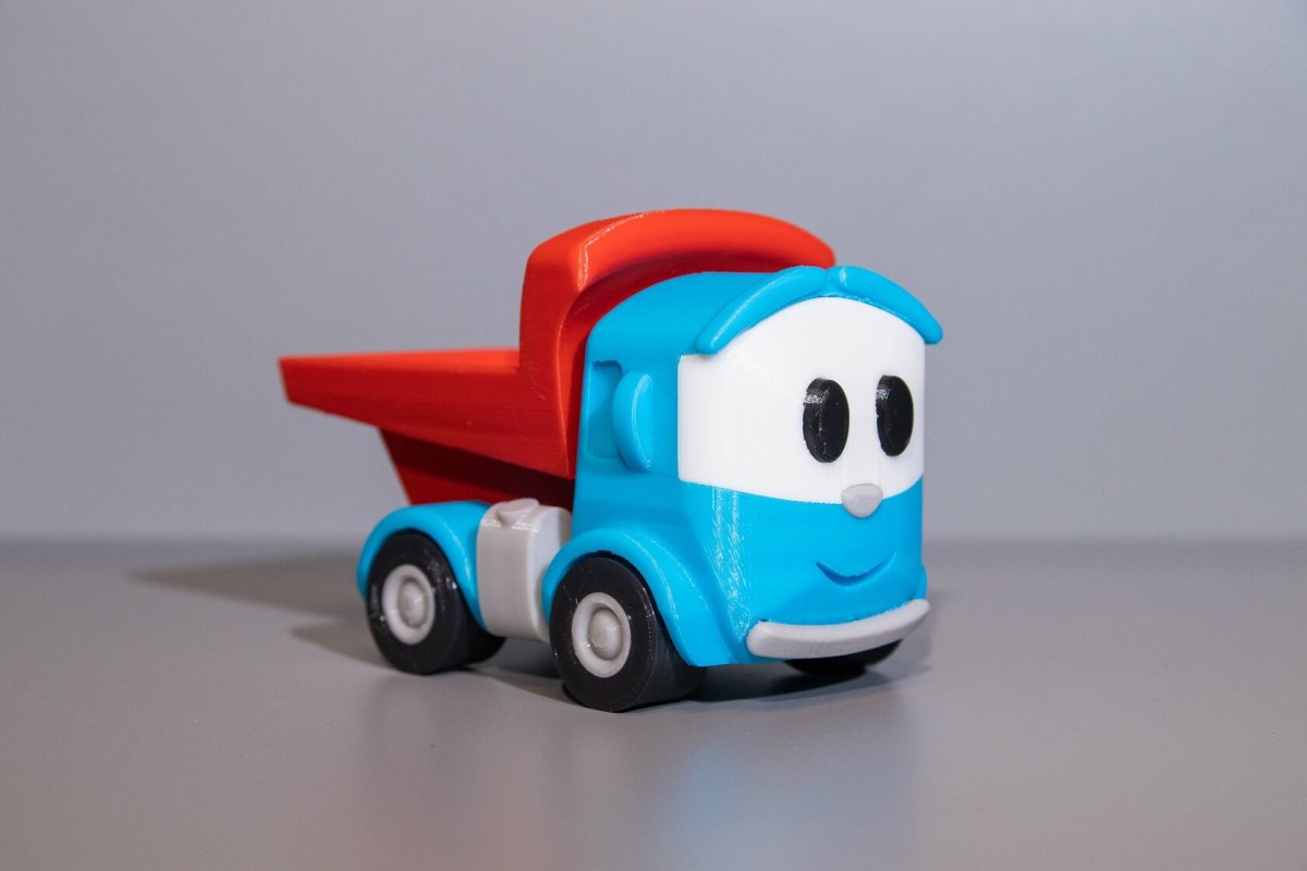 Грузовичок Лева картинки