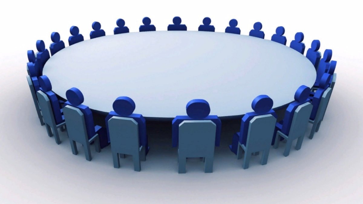 Бизнес команда за столом