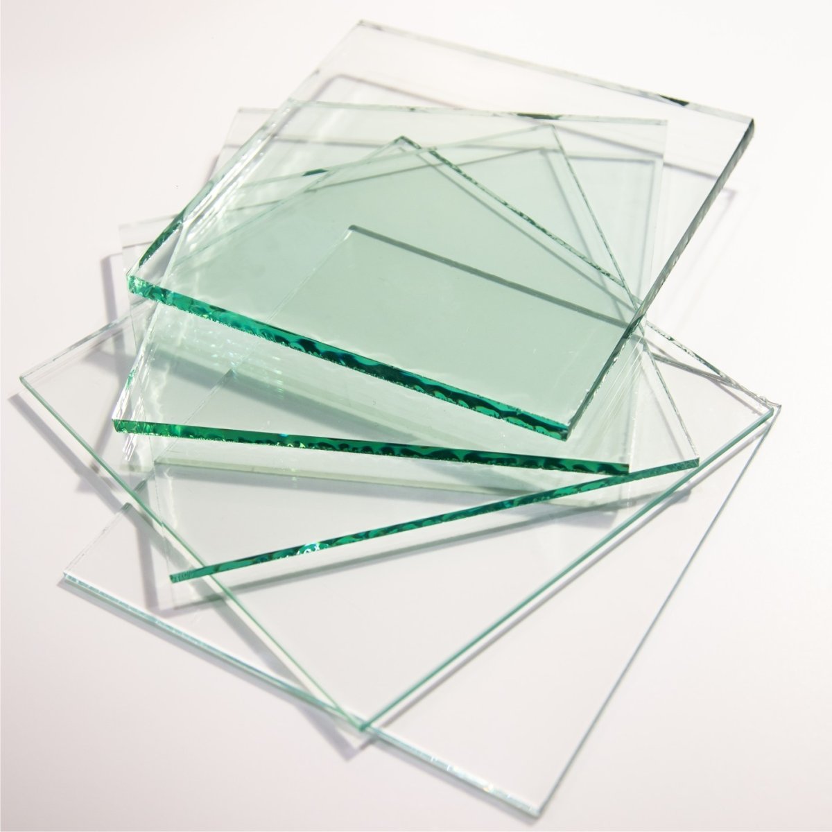 Лист стекла