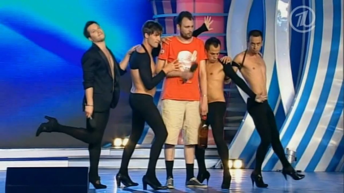 Веселая физкультура в семье