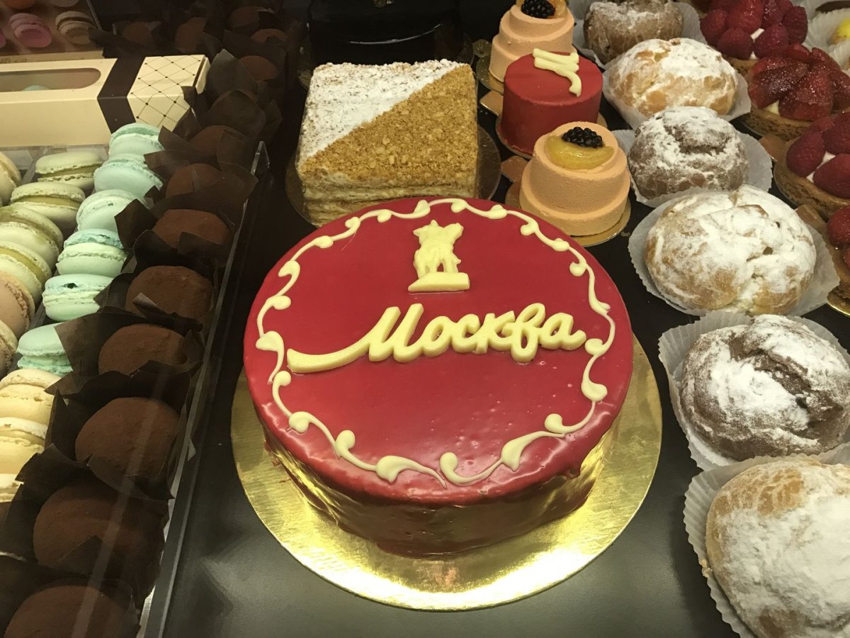 Пропитанный бисквитный торт Советский