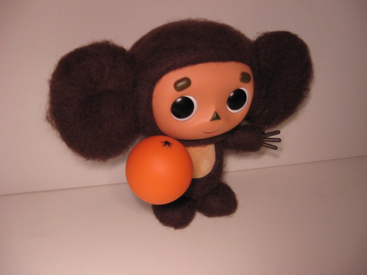 Смешной Чебурашка