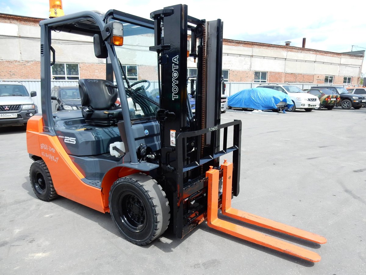 Фронтальный погрузчик логотип