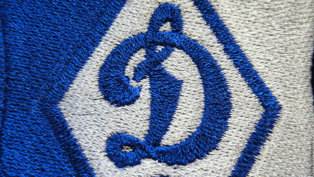 Динамо логотип