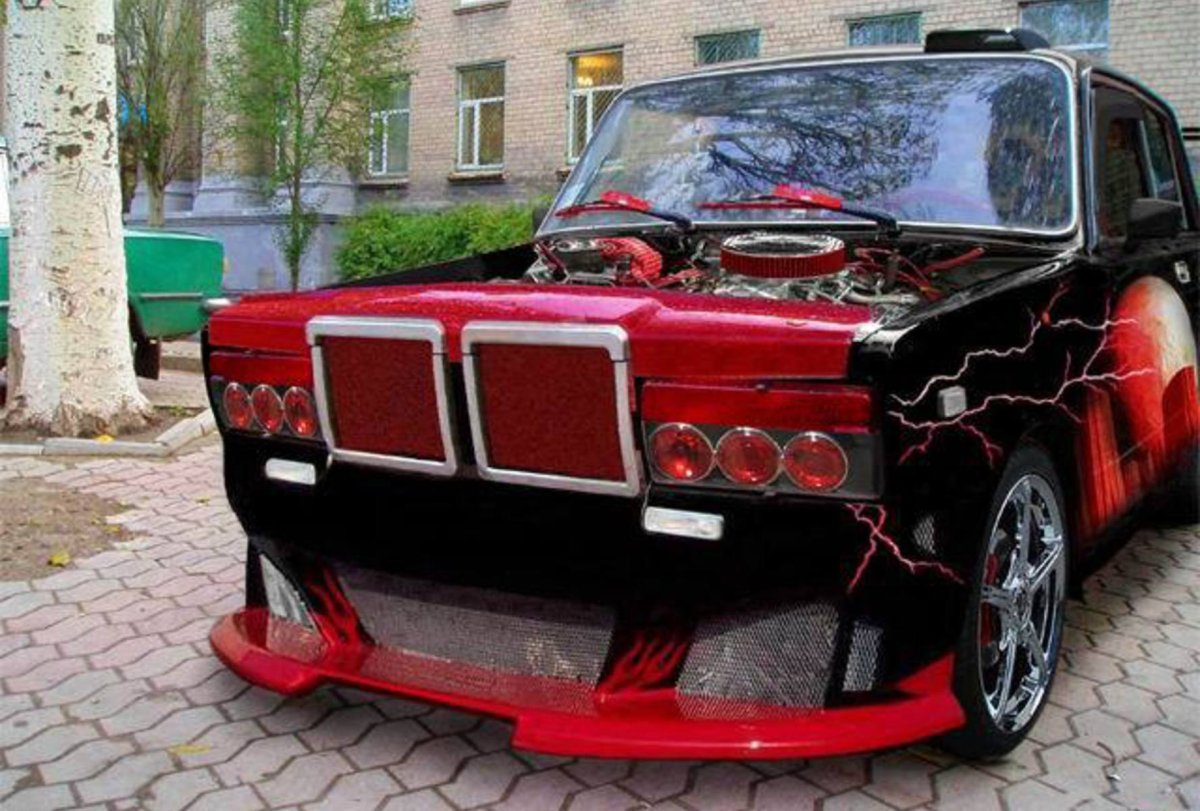 Тюнингованный жигуль 2107