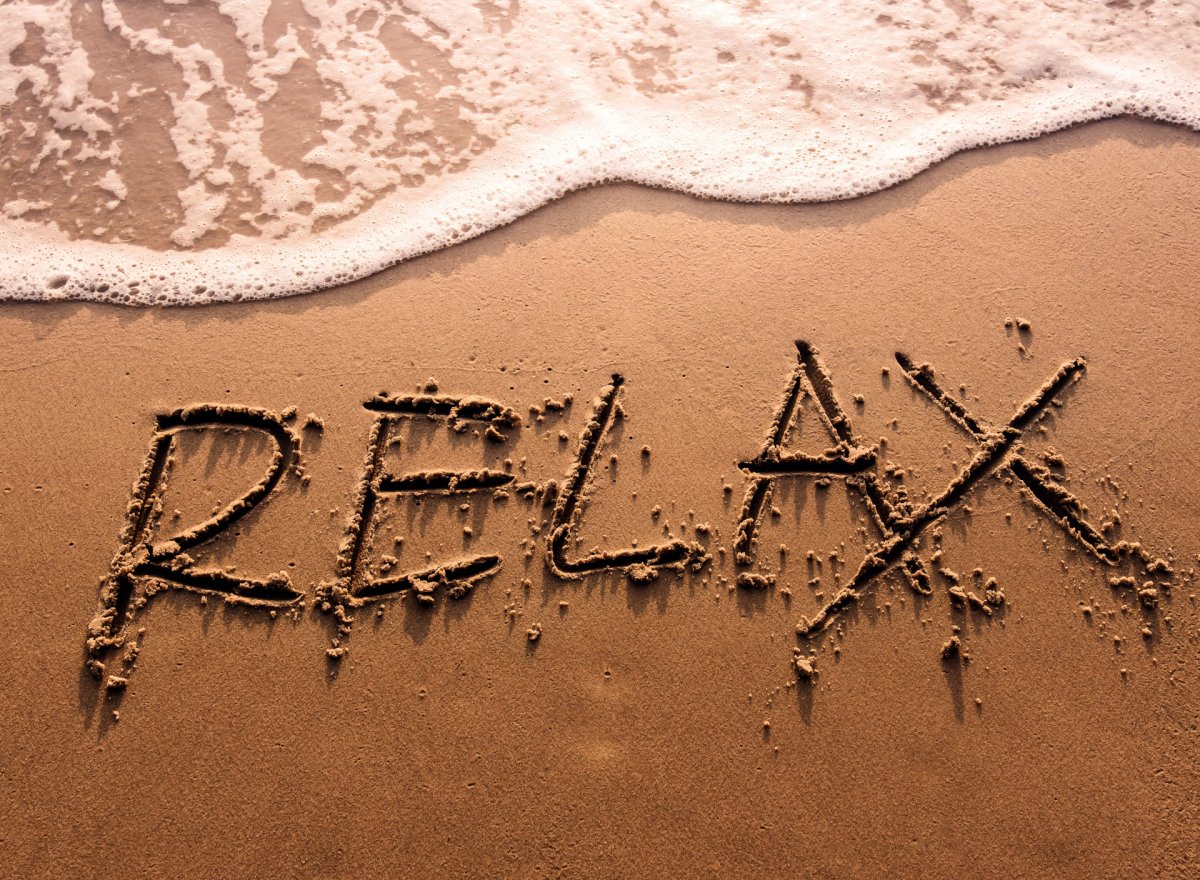 Лето надпись на песке