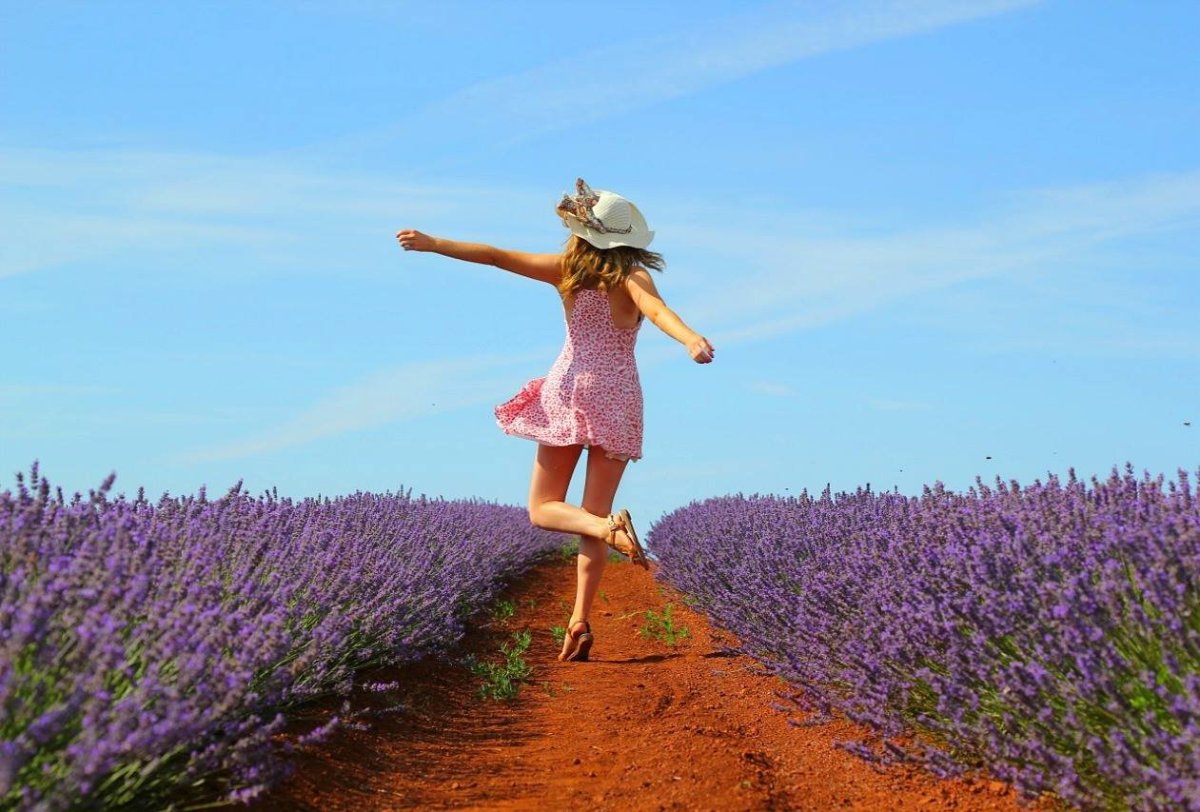 По жизни с юмором и оптимизмом