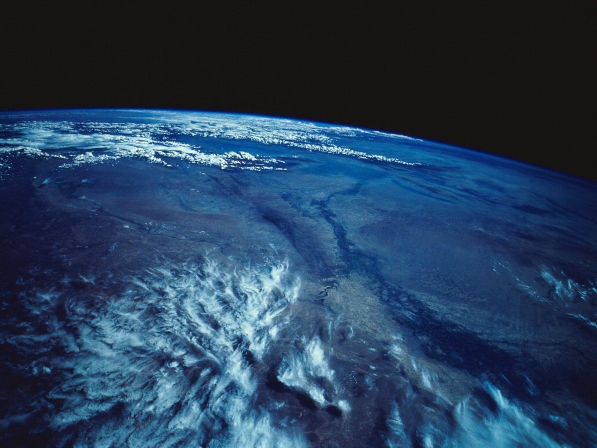 Планета земля в космосе