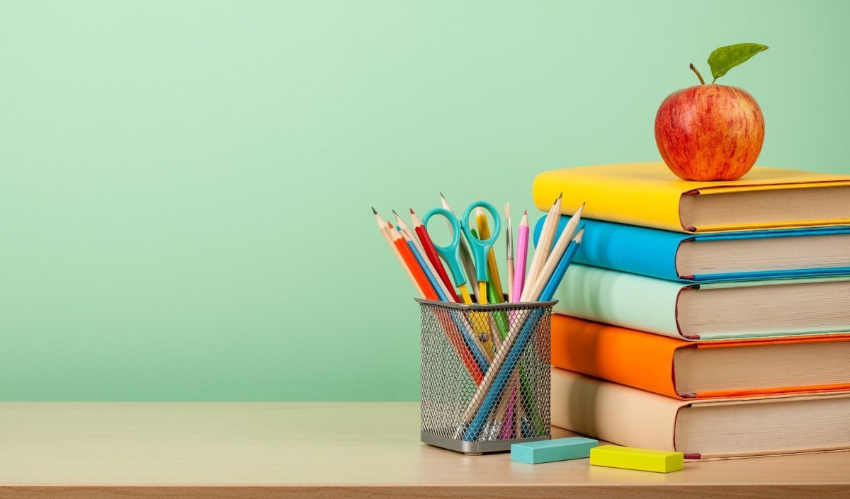 Фон для рабочего стола Школьная тематика