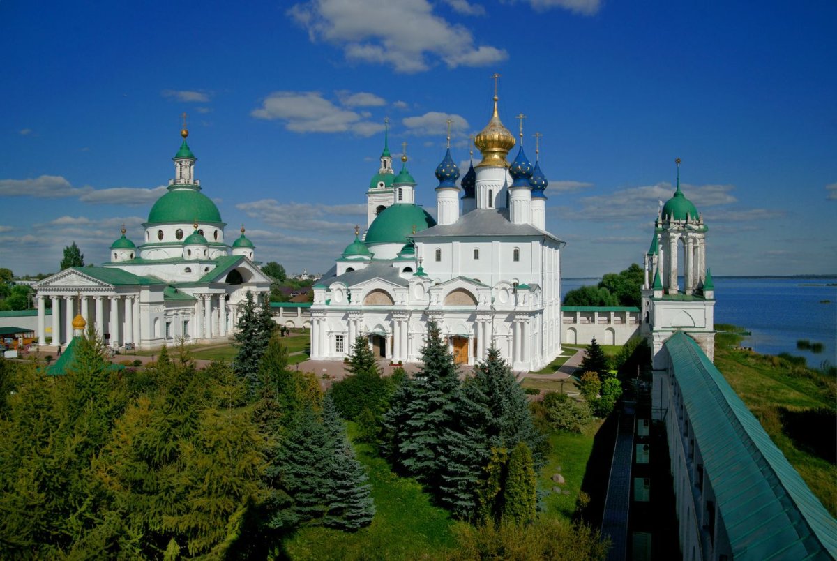 Православный храм Лавра