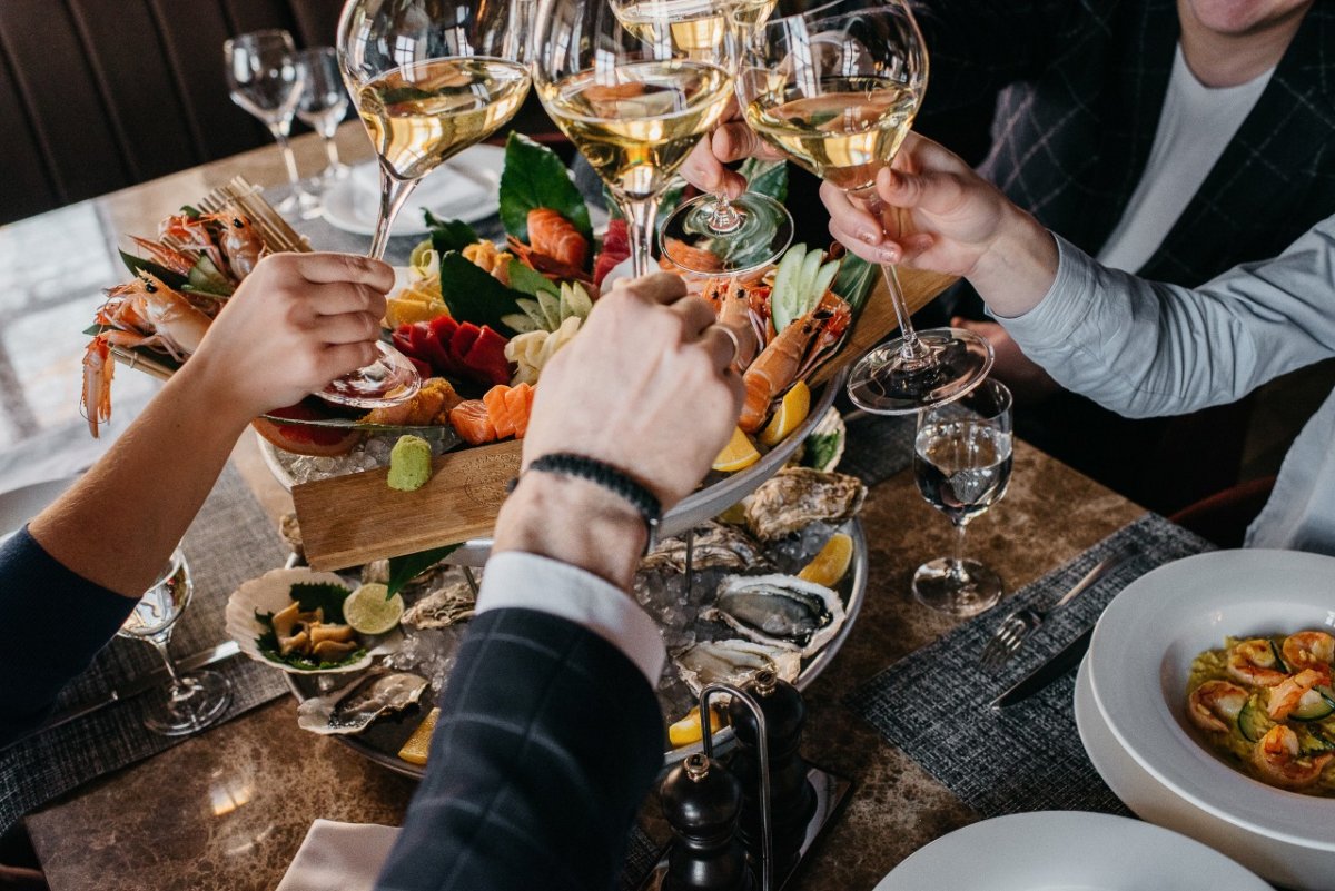 Столик в ресторане