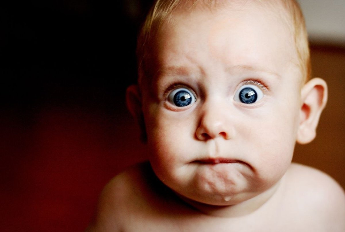 Удивленное лицо ребенка