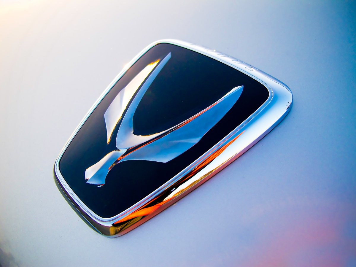 Hyundai Equus Emblem