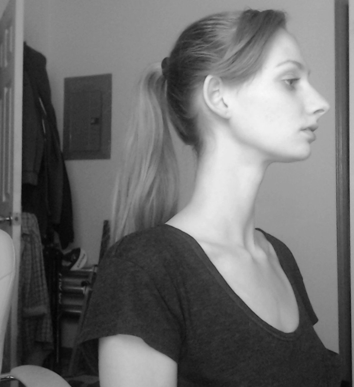 Девушки с большими носами