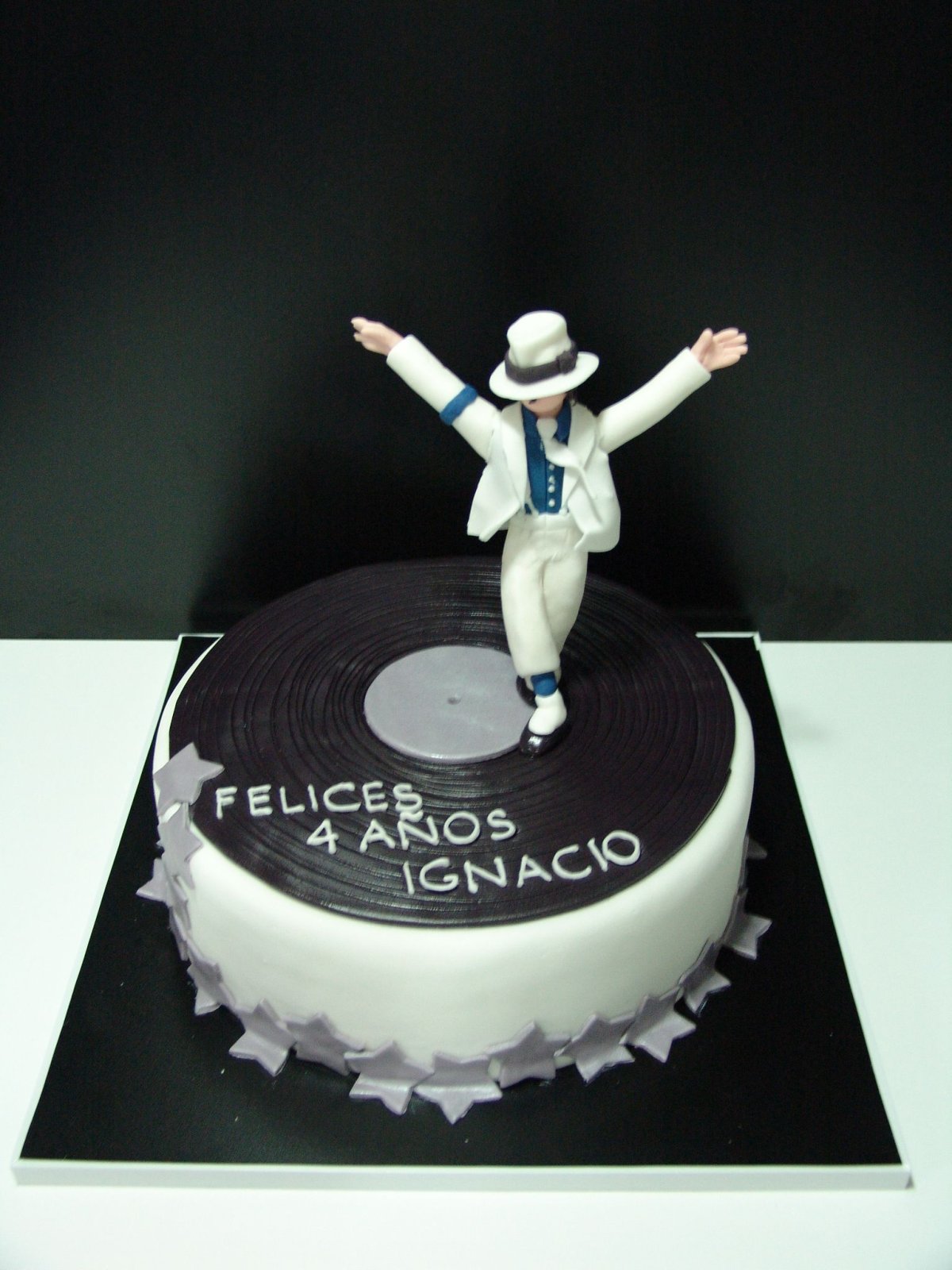 Торт с Майклом Джексоном