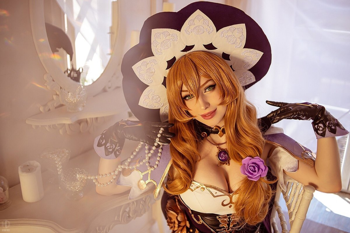 Лиза Геншин косплей