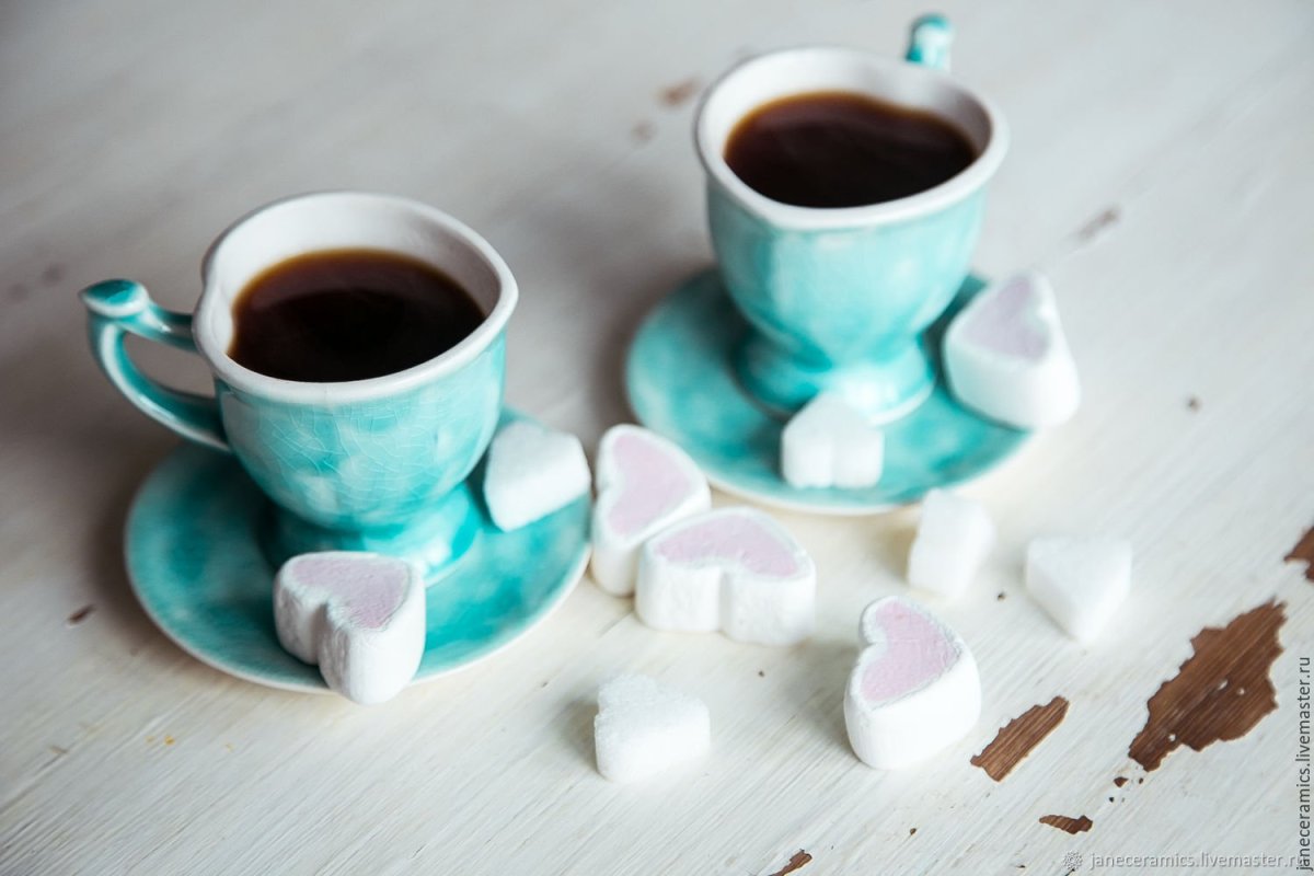 Чашка кофе бирюзового цвета