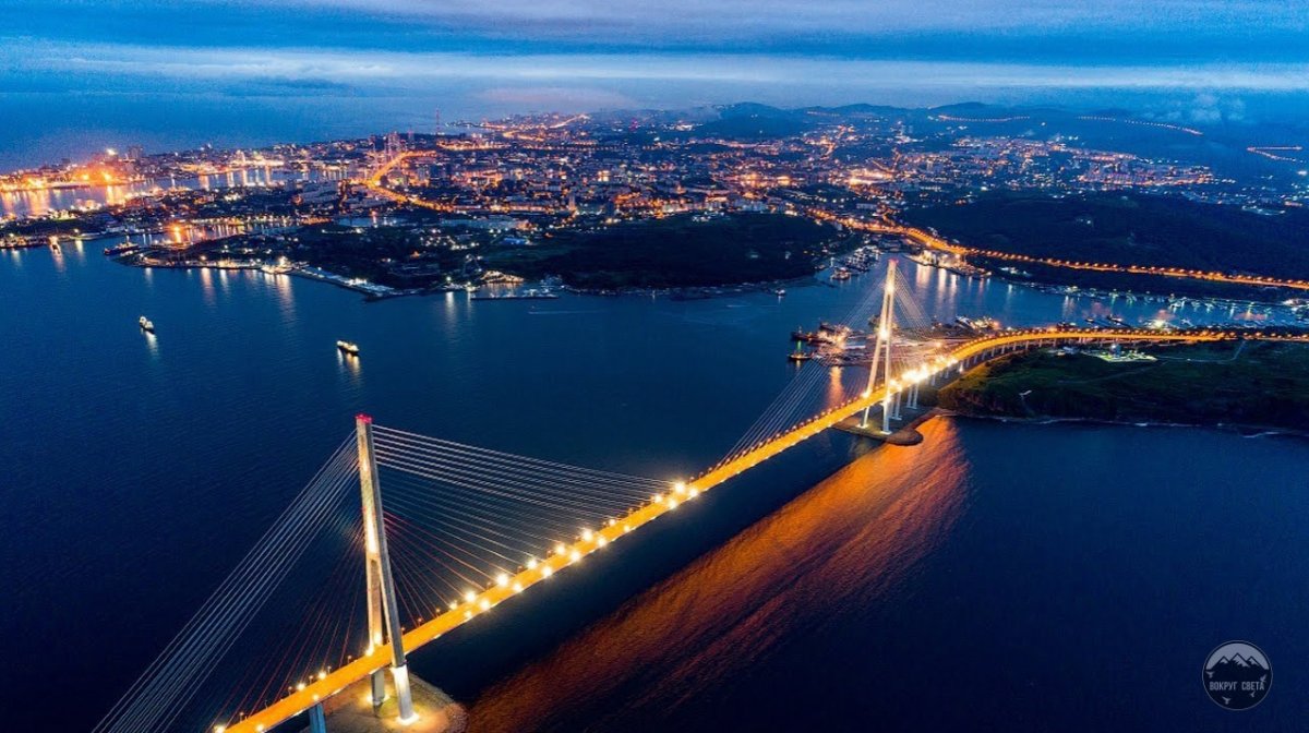 Мост золотые ворота во Владивостоке