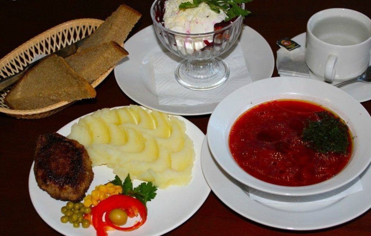 Первое и второе блюдо