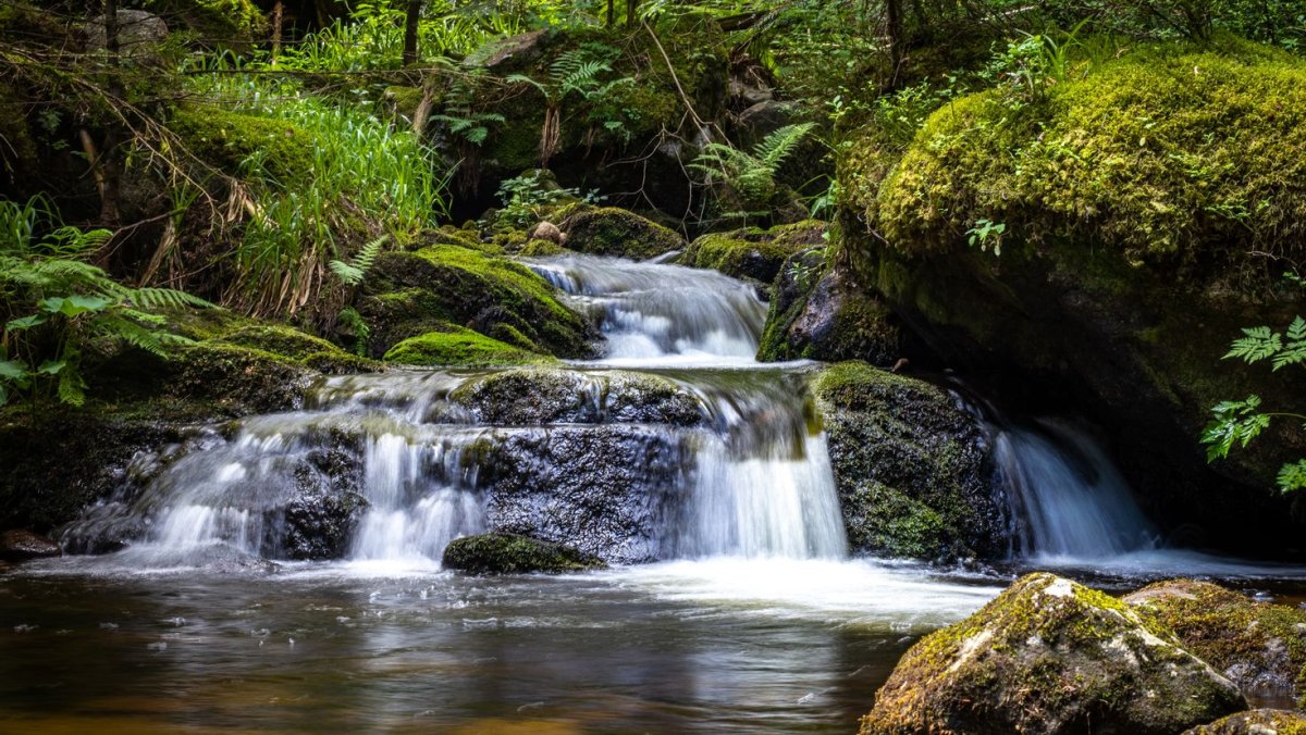 Водопад обои на рабочий стол 1920х1080