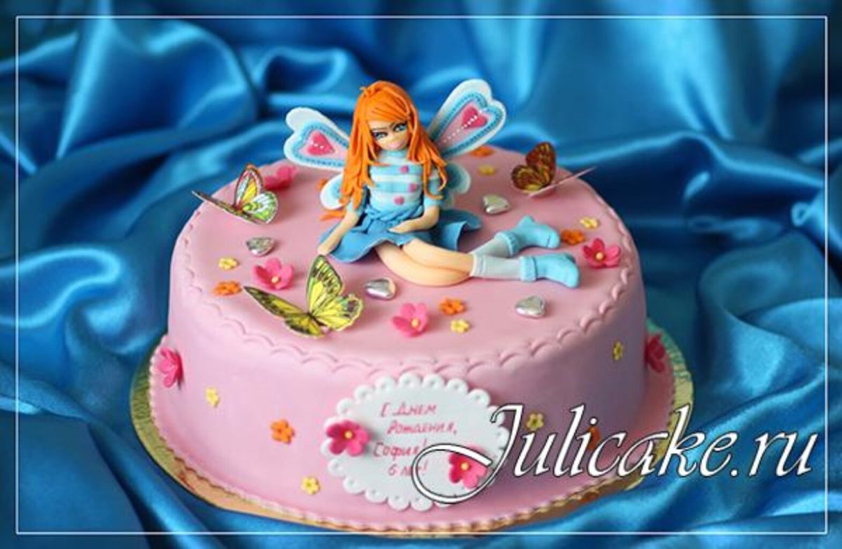 Новогодний торт с принцессами Винкс