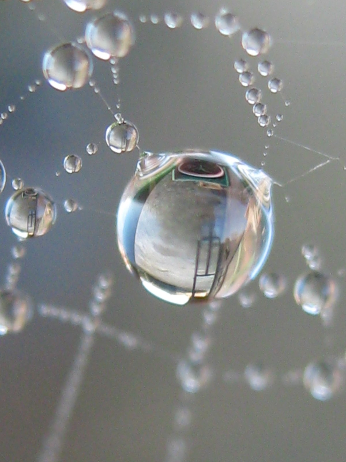 Вода капает