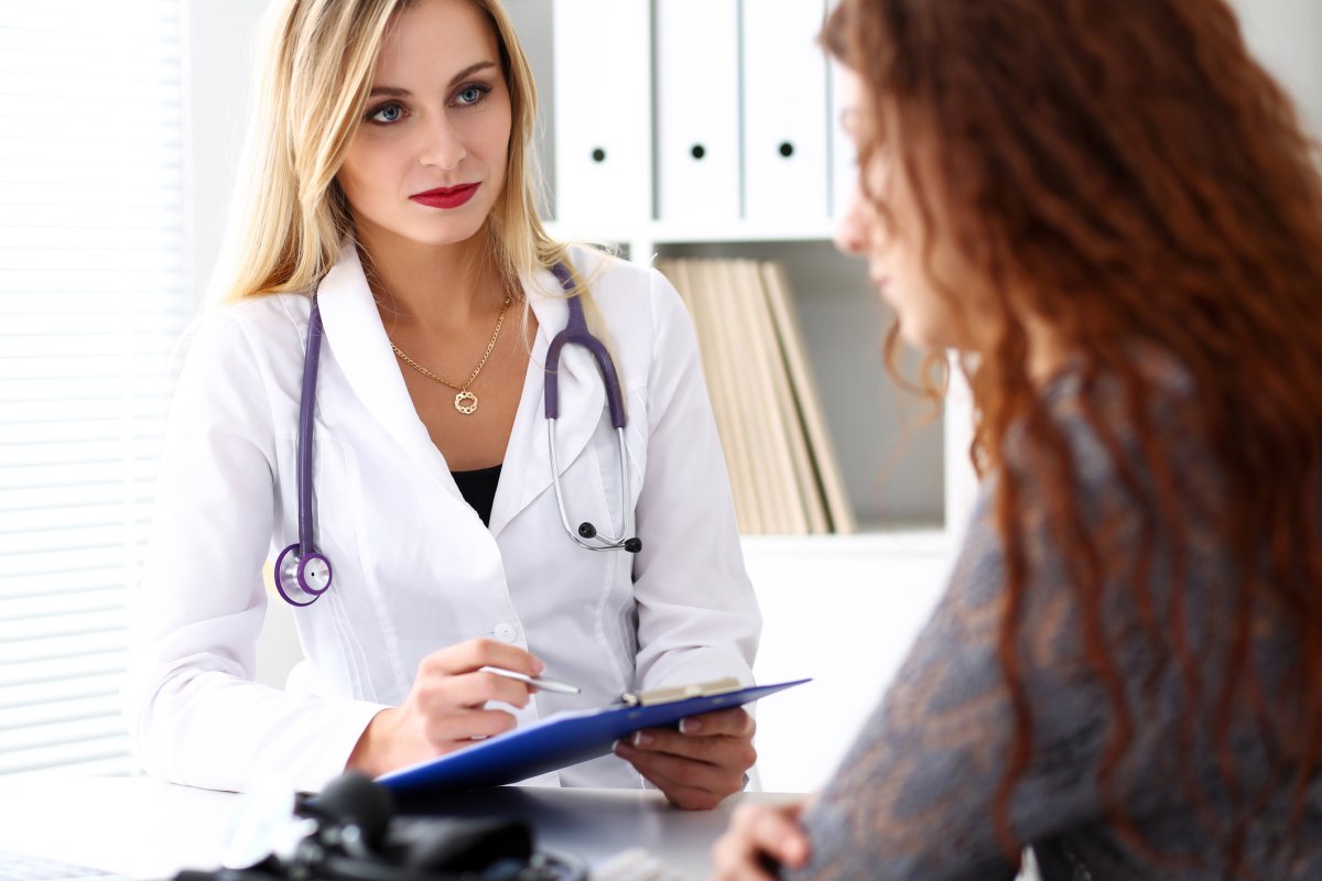 Красивые врачи женщины