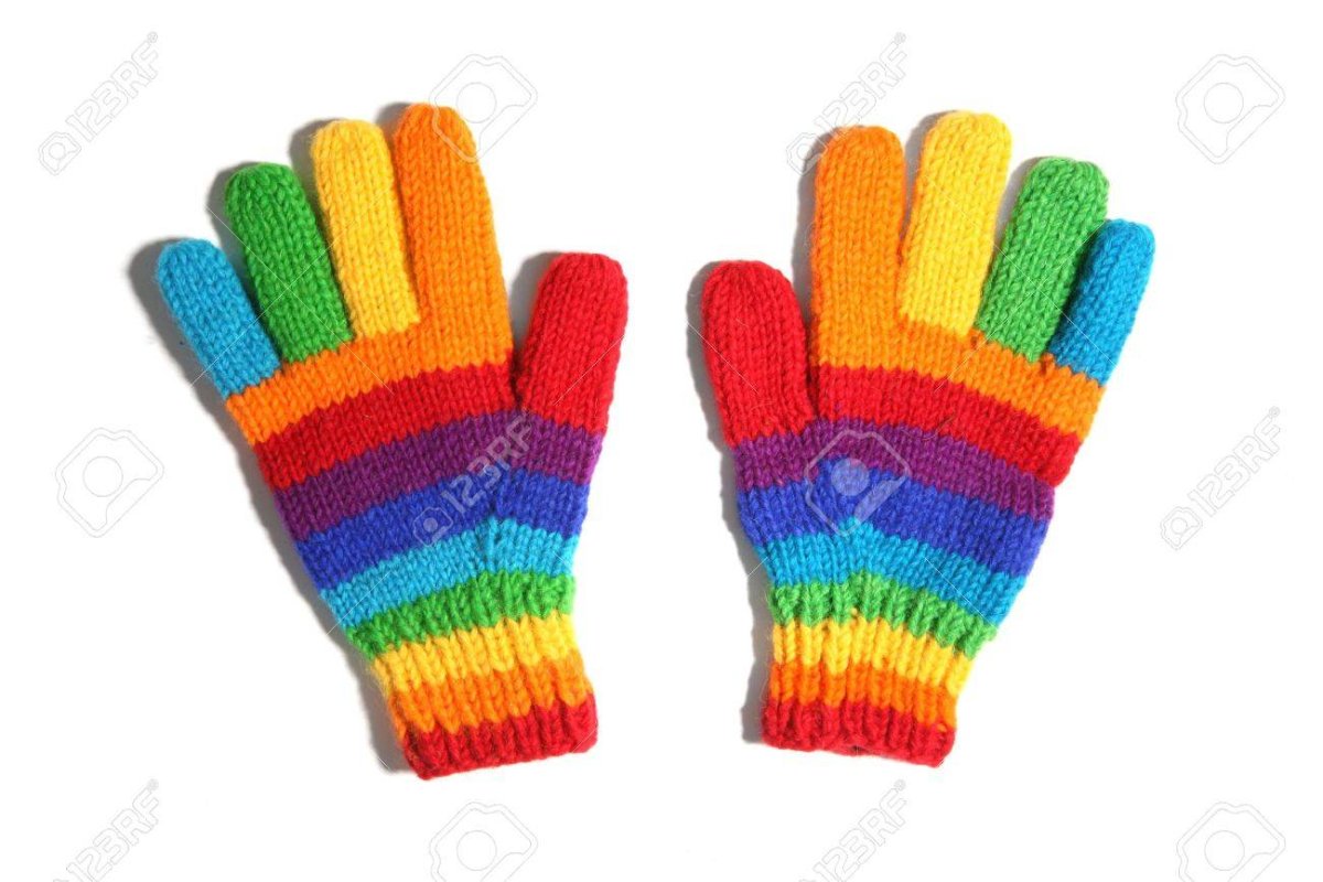 Перчатки полосатые средняя группа