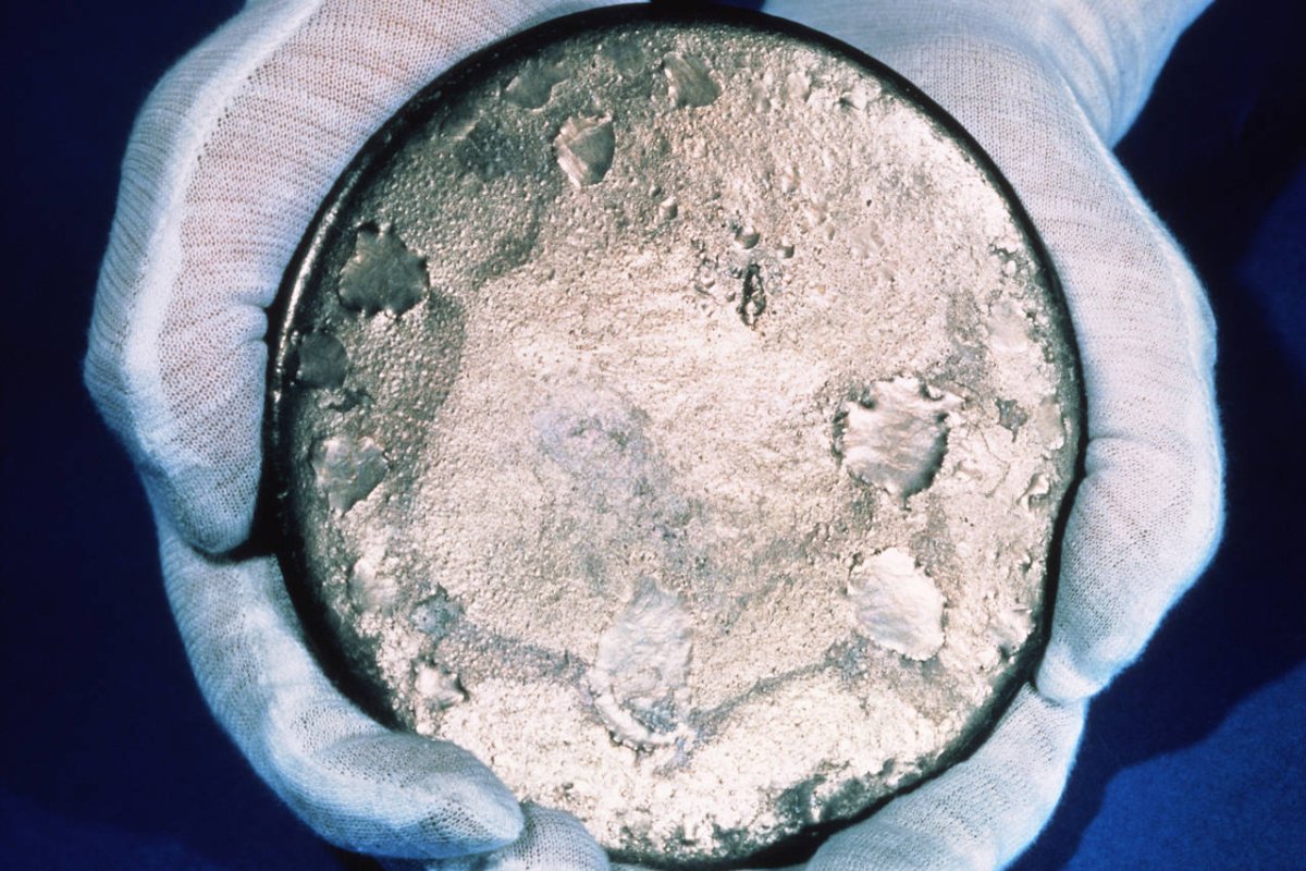 Уран 235 металл